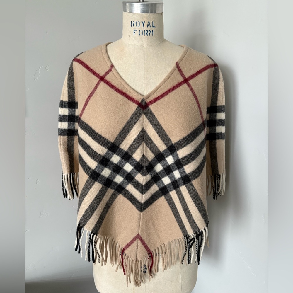 Burberry women’s poncho